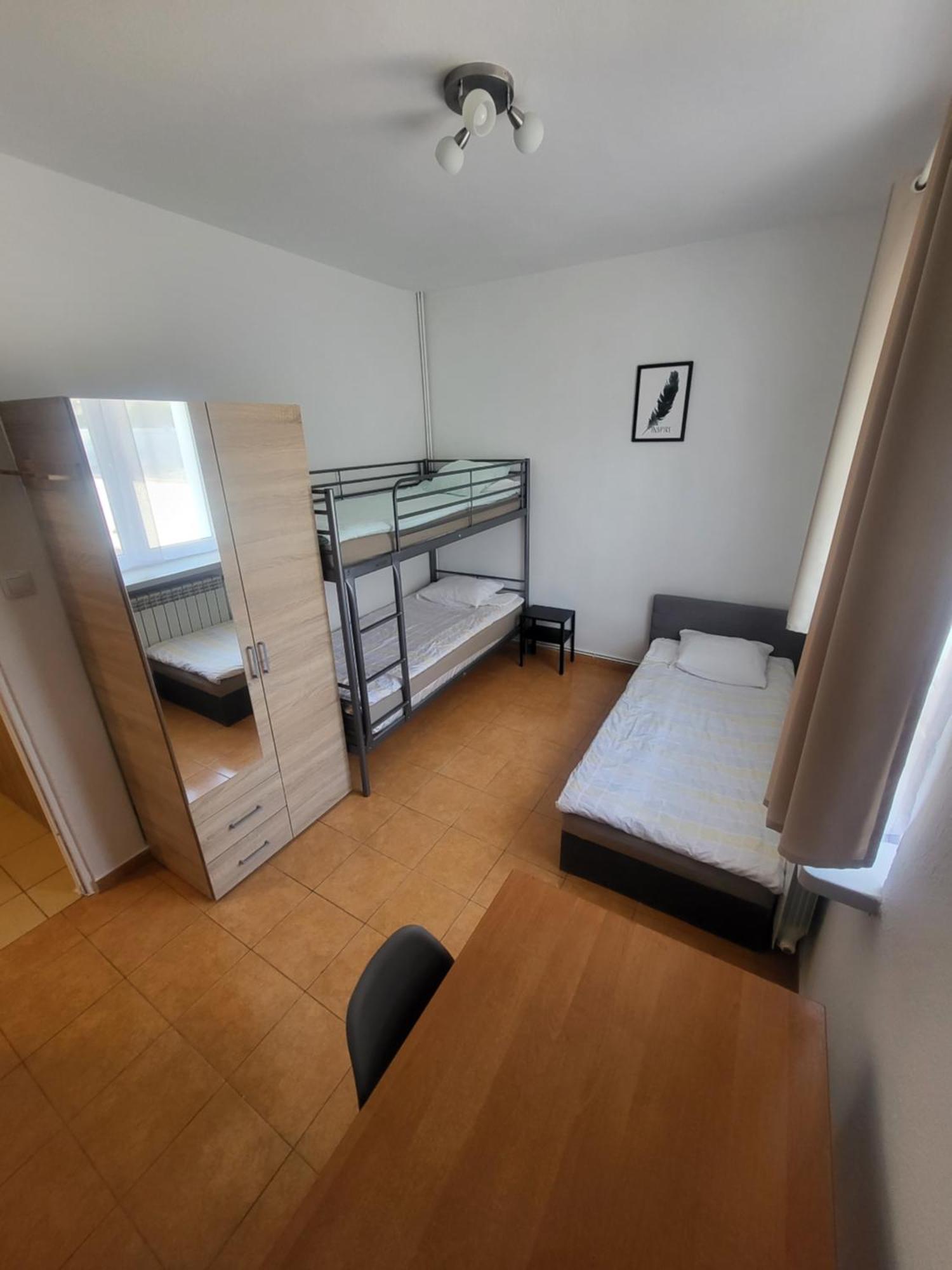 Rooms4Rest Popularna - Private Rooms For Tourists - Atr Consulting Sp, Z O,O, Warsawa Bagian luar foto