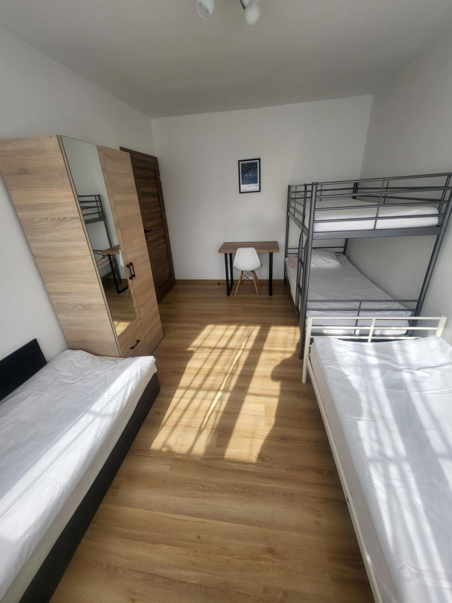 Rooms4Rest Popularna - Private Rooms For Tourists - Atr Consulting Sp, Z O,O, Warsawa Bagian luar foto