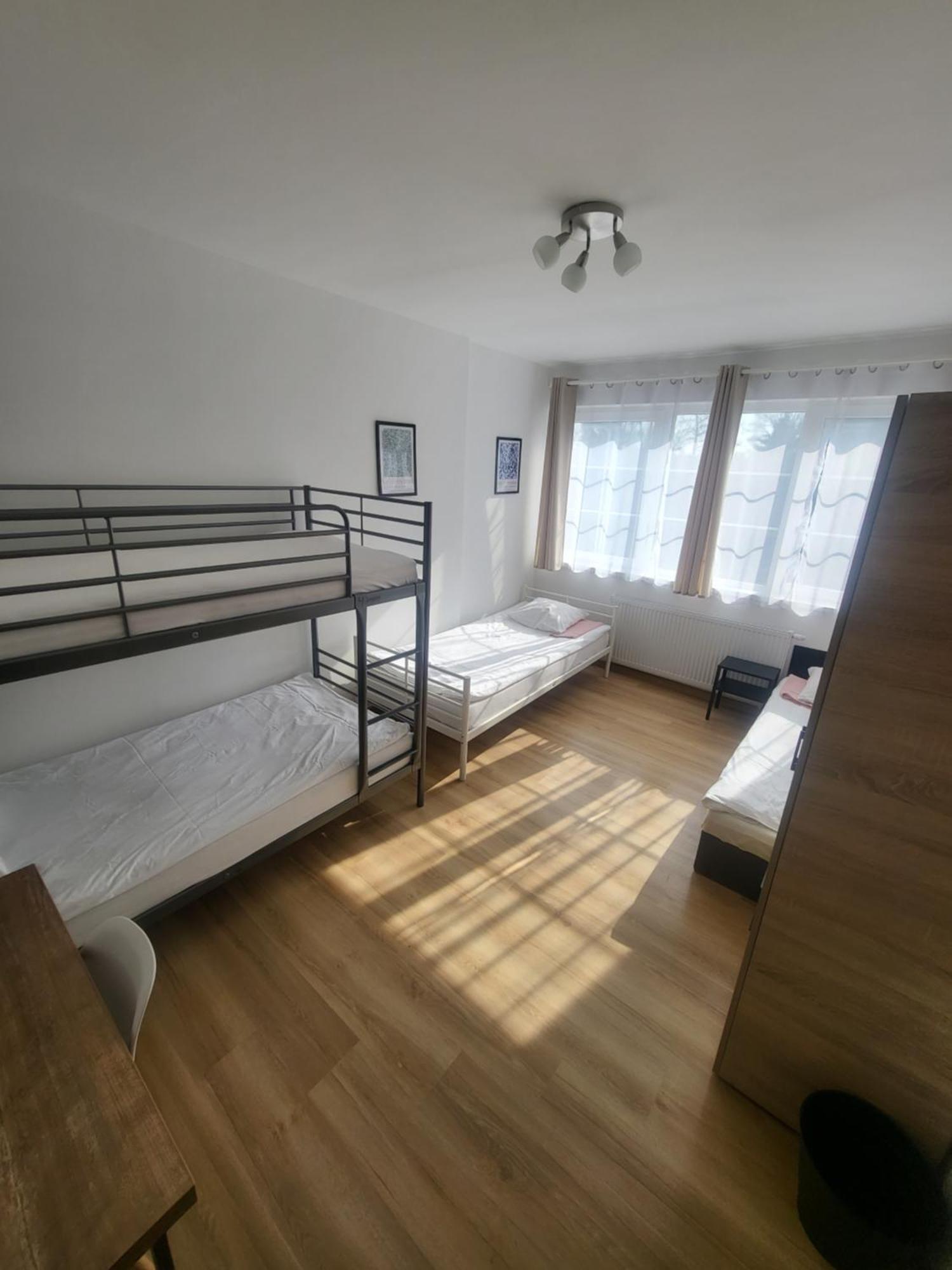 Rooms4Rest Popularna - Private Rooms For Tourists - Atr Consulting Sp, Z O,O, Warsawa Bagian luar foto