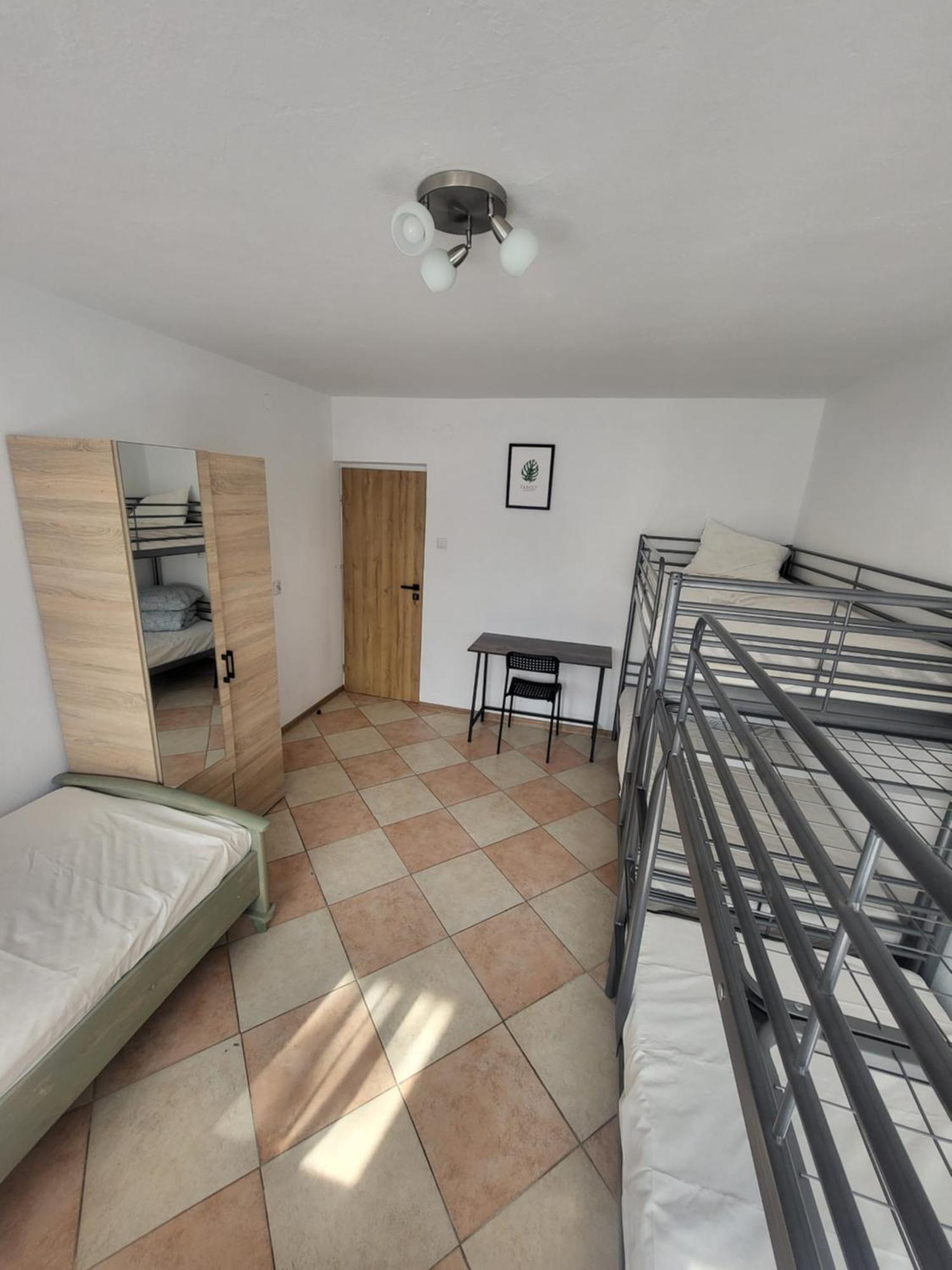 Rooms4Rest Popularna - Private Rooms For Tourists - Atr Consulting Sp, Z O,O, Warsawa Bagian luar foto