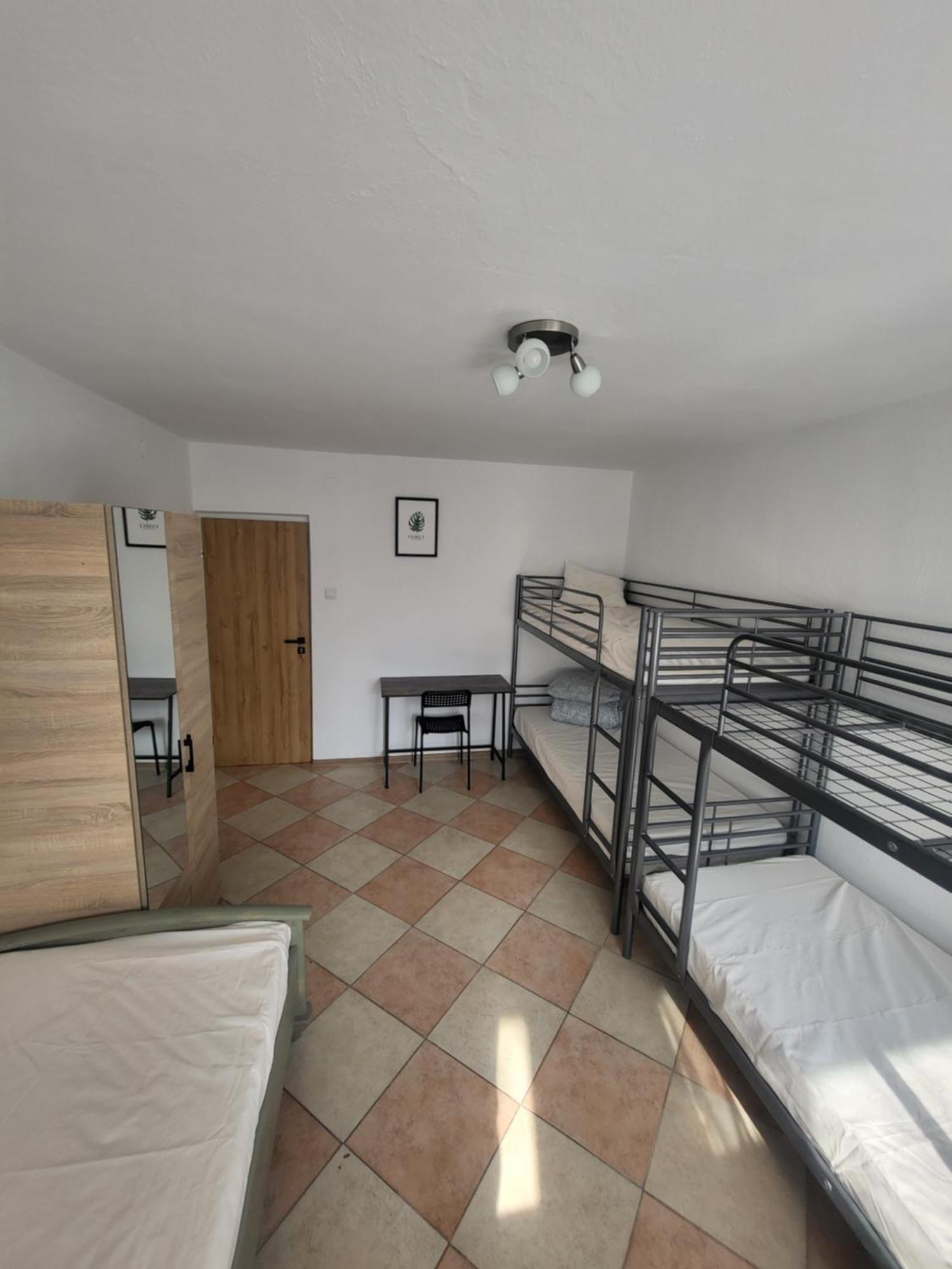 Rooms4Rest Popularna - Private Rooms For Tourists - Atr Consulting Sp, Z O,O, Warsawa Bagian luar foto