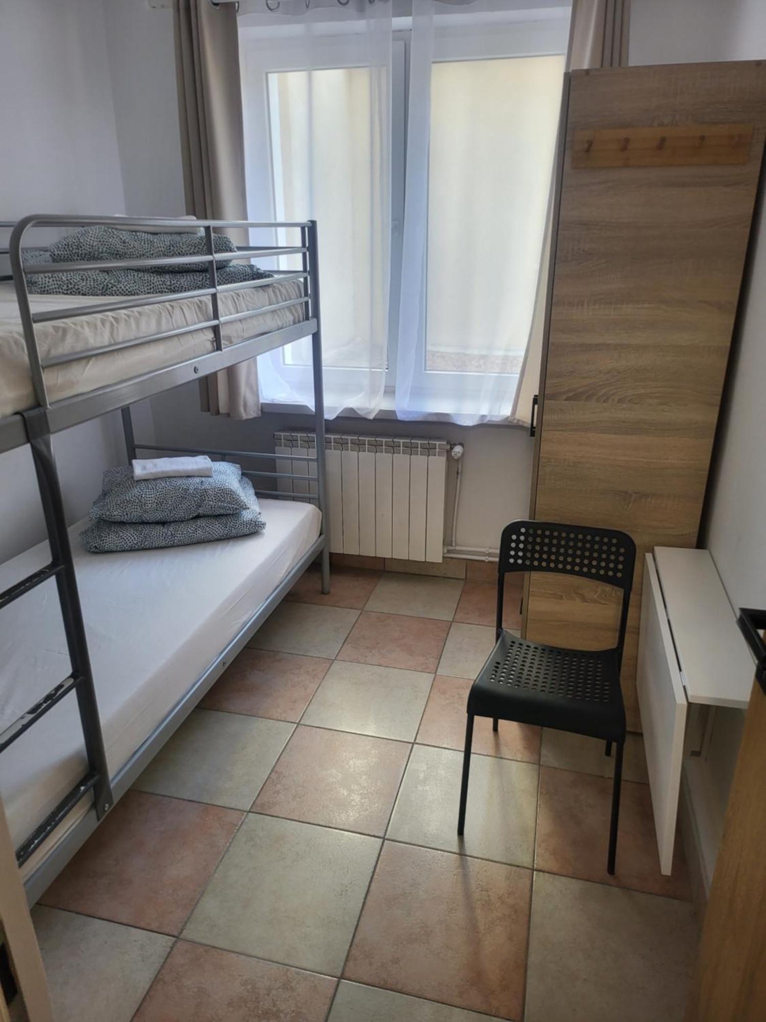 Rooms4Rest Popularna - Private Rooms For Tourists - Atr Consulting Sp, Z O,O, Warsawa Bagian luar foto