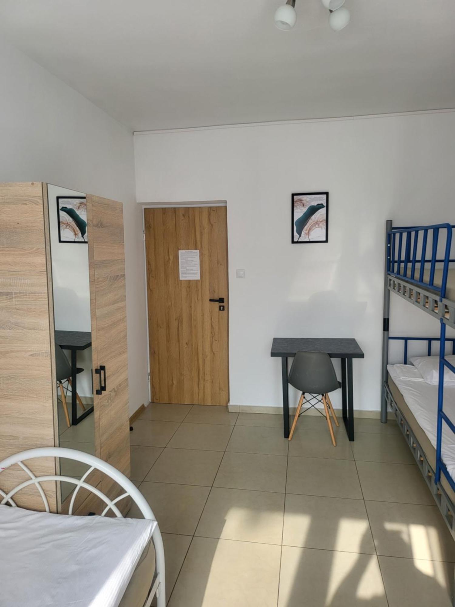 Rooms4Rest Popularna - Private Rooms For Tourists - Atr Consulting Sp, Z O,O, Warsawa Bagian luar foto