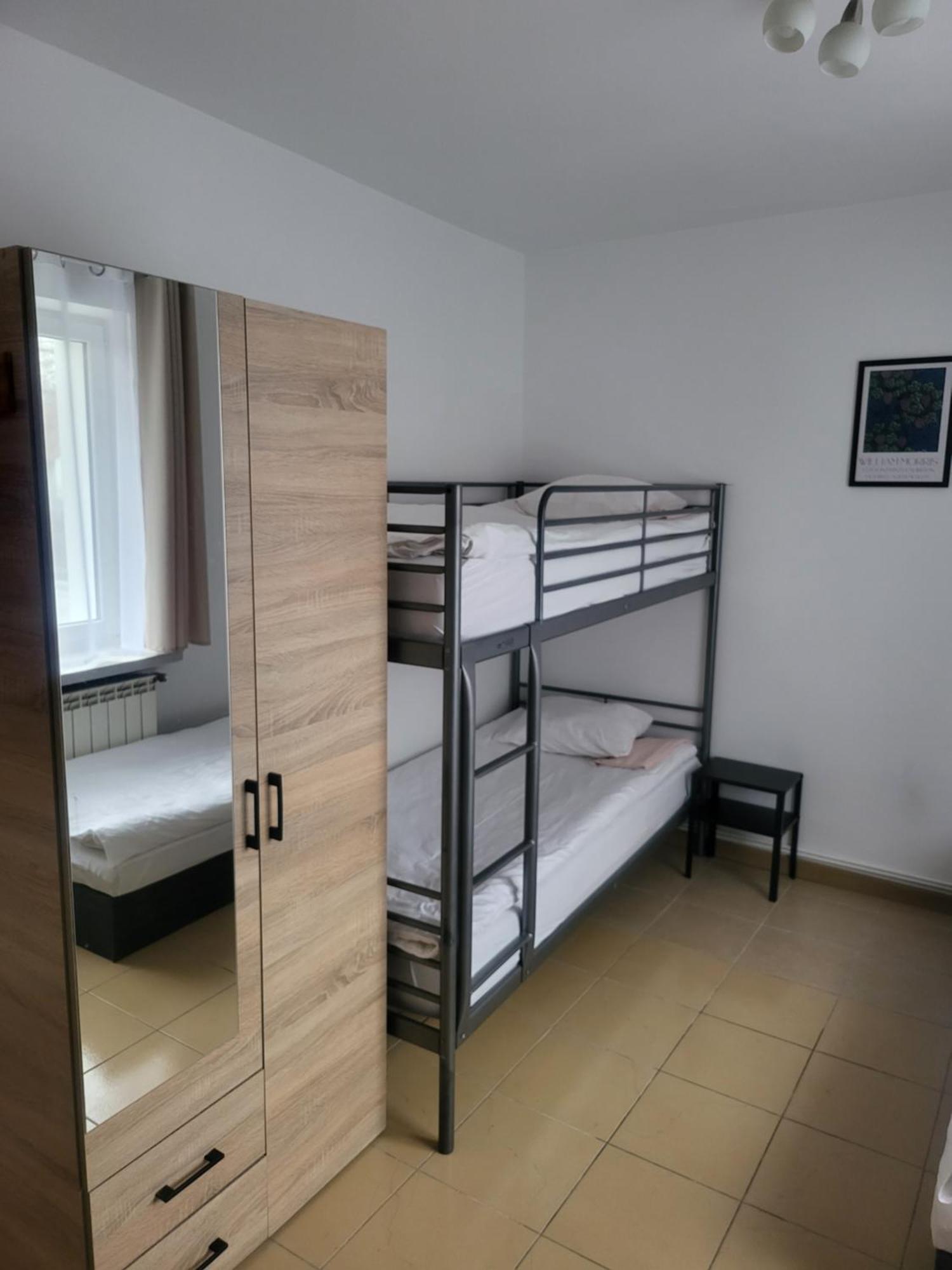 Rooms4Rest Popularna - Private Rooms For Tourists - Atr Consulting Sp, Z O,O, Warsawa Bagian luar foto