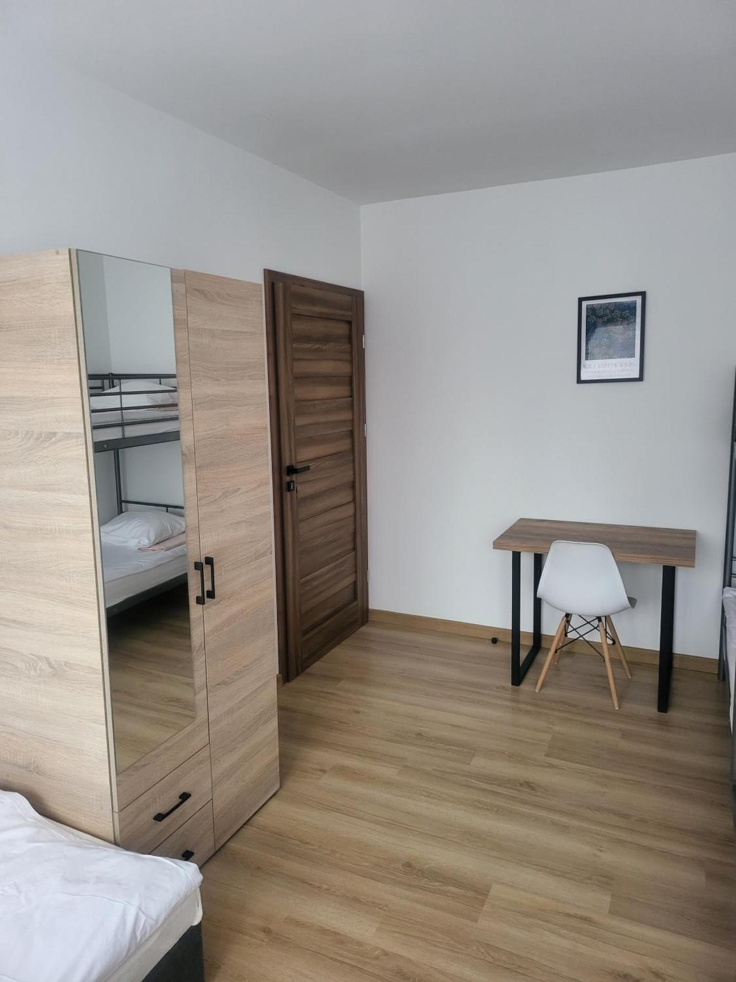 Rooms4Rest Popularna - Private Rooms For Tourists - Atr Consulting Sp, Z O,O, Warsawa Bagian luar foto